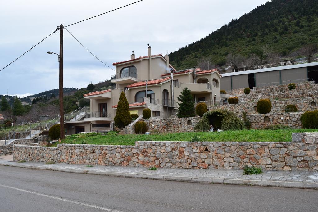 Flygonion Guesthouse Kiriákion Dış mekan fotoğraf